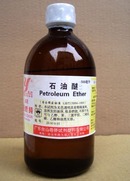 石油醚與丙酮 不同度數下的性質差異與應用探討